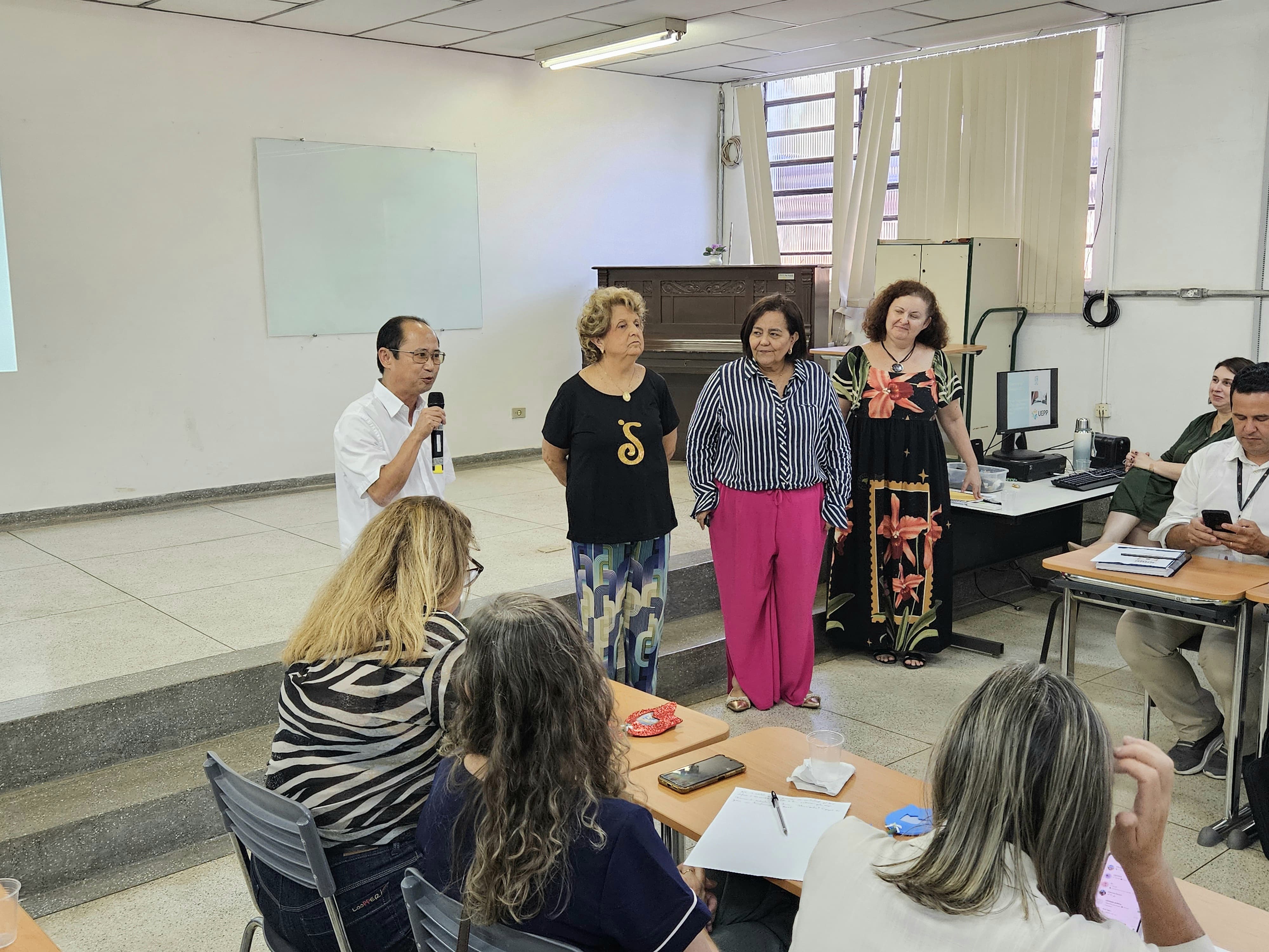 UEPP e Soroptimistas se reúnem com diretores de ensino de P. Prudente para apresentar concurso de redação